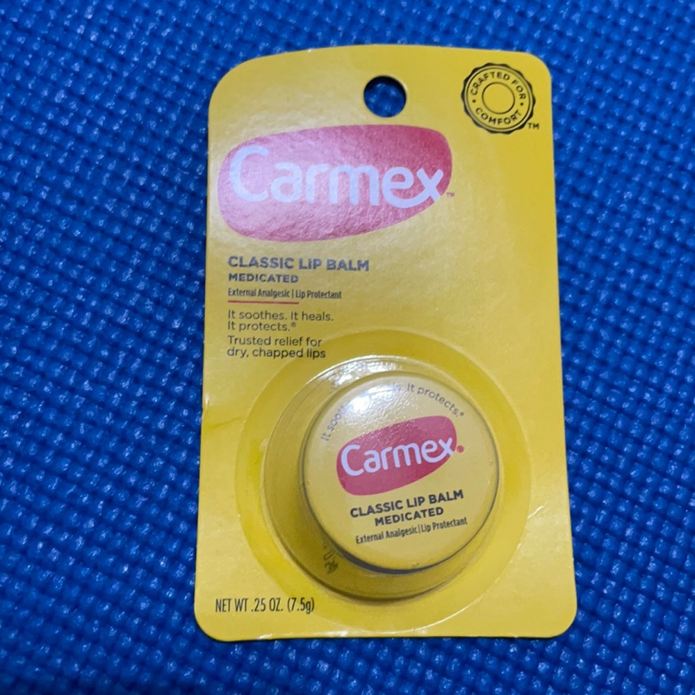 Carmez lip balm